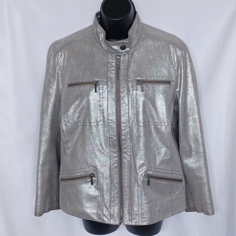 Chico’s silver leather jacket size 1 (8)